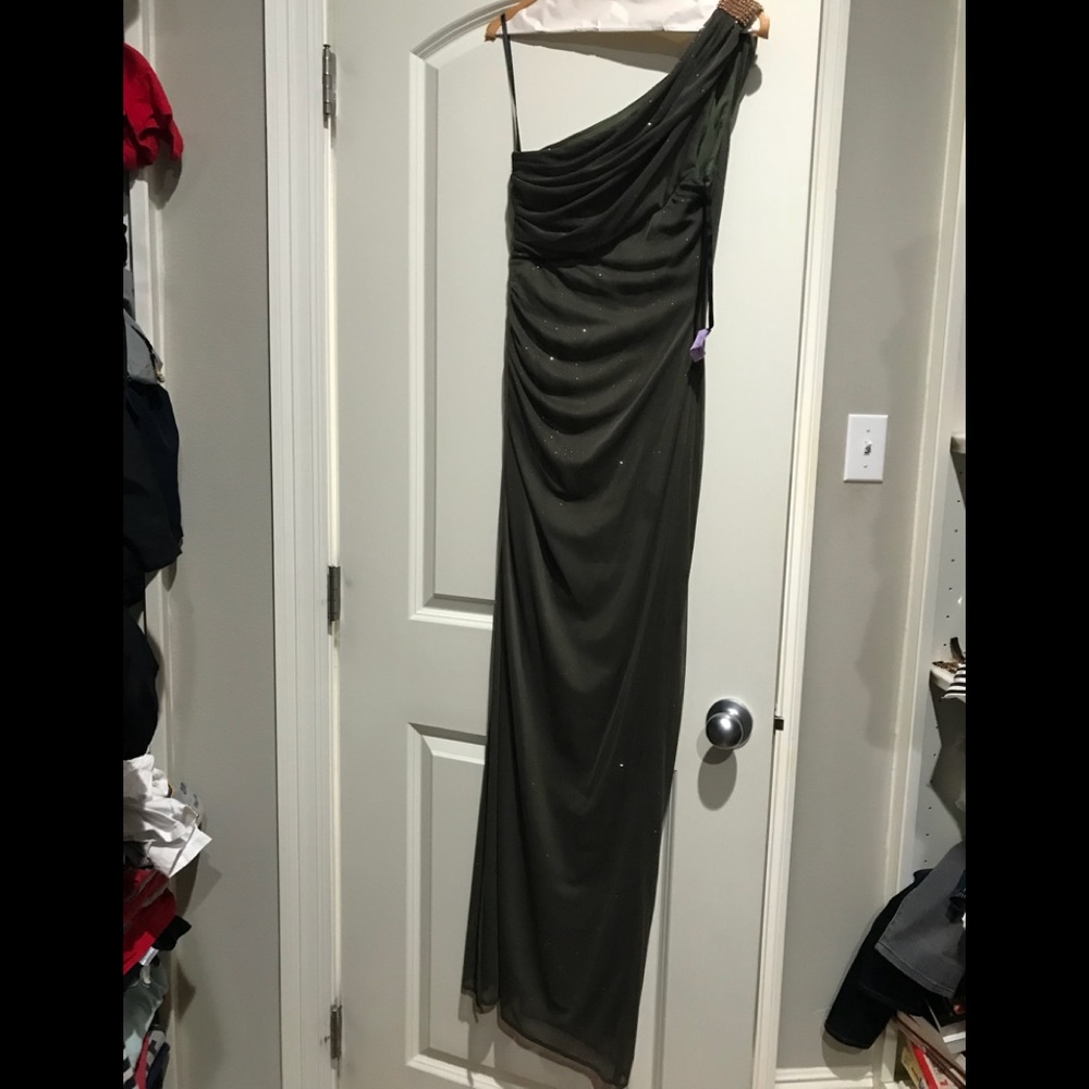 Long semi formal/formal dress